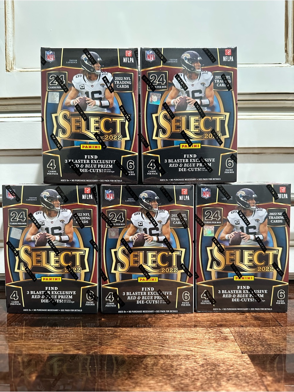 2022 Panini Select NFL Football
Blaster Box - Lot of 5